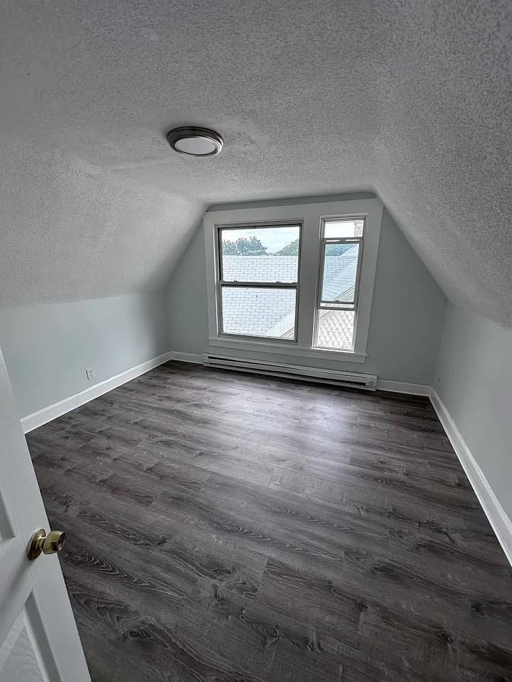 111 Laurel Hill Ave #3 - Photo 2 of 7