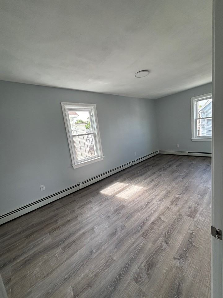 10 Oneil St #2 - Photo 3 of 6