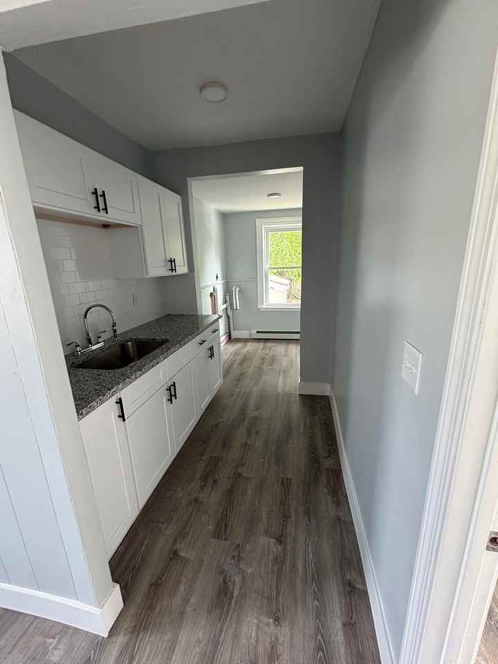 10 Oneil St #2 - Photo 5 of 6