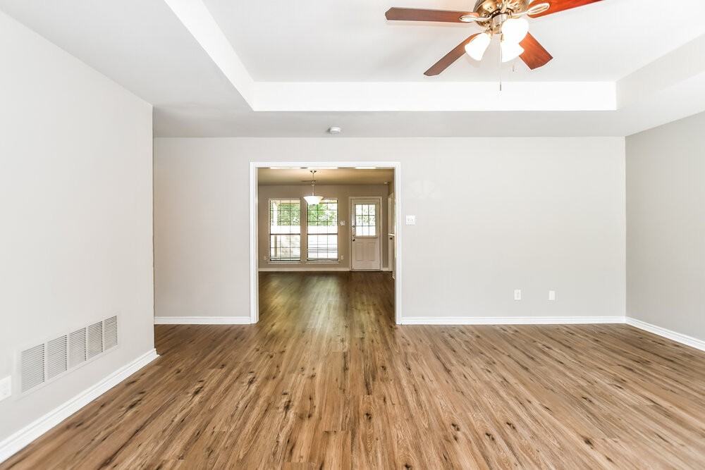 703 N Alamo Rd - Photo 5 of 19