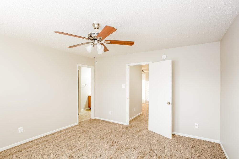 9117 Cherry Grove Court - Photo 7 of 17