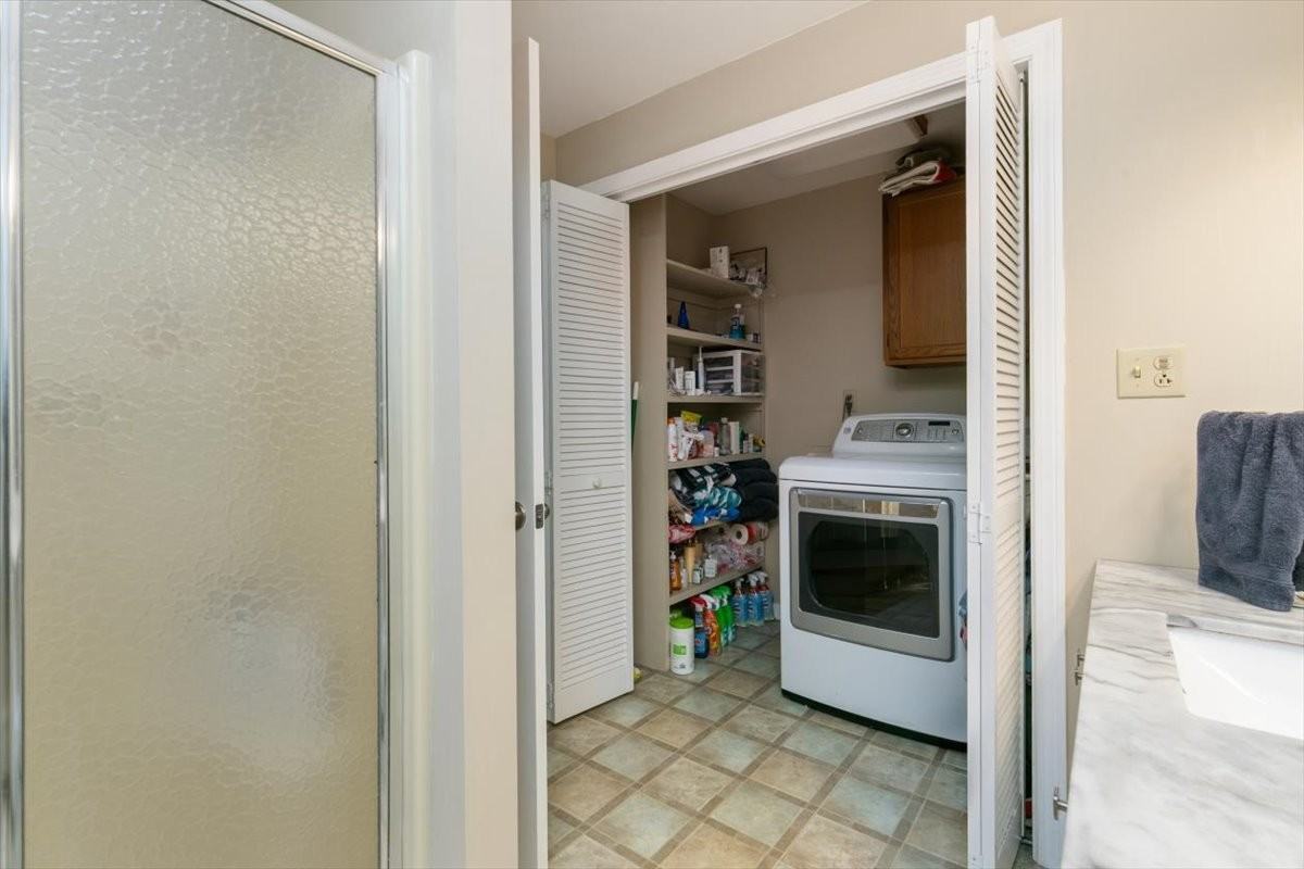 387 Main Street ##3 - Photo 7 of 16