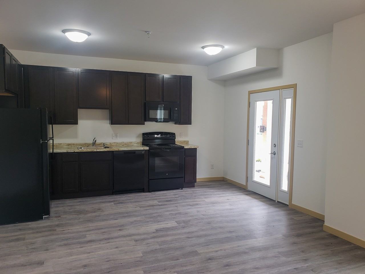 316 West Main Street - Photo 3 of 17