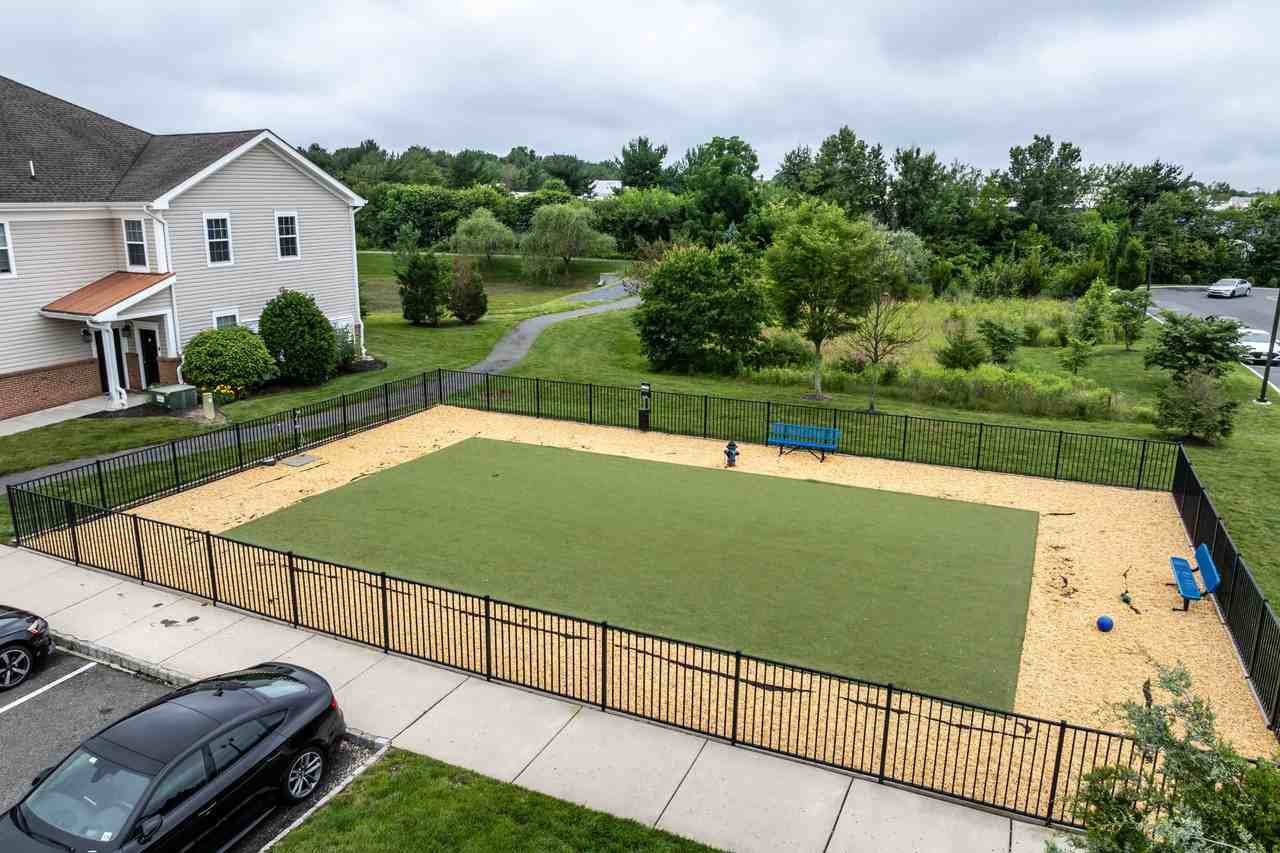 Barclay Glen Apartments - Photo 5 of 18