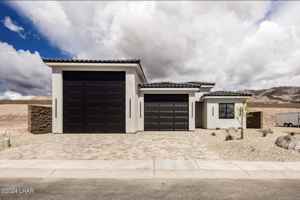 featured image of 8009 Corte De Los Pajaros #NA