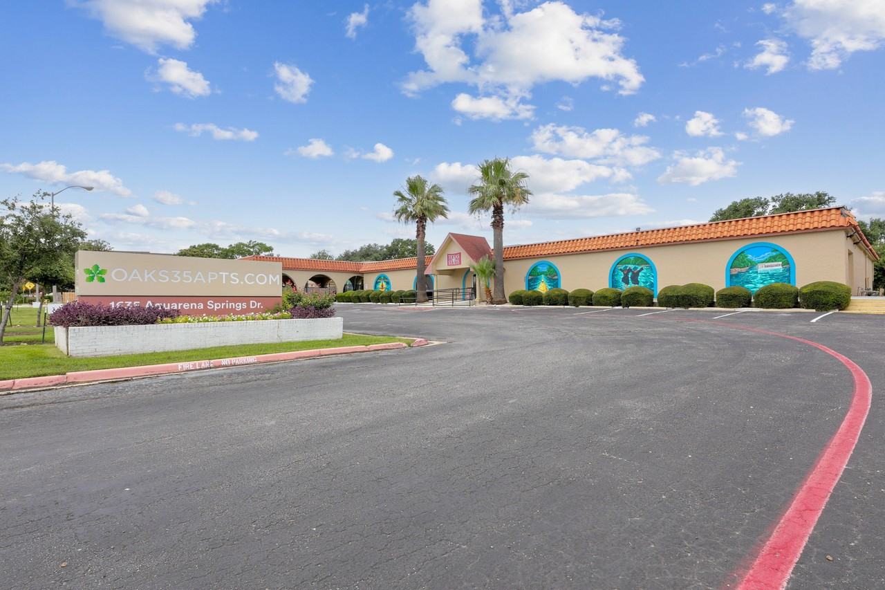 Oaks35 - Photo 2 of 40