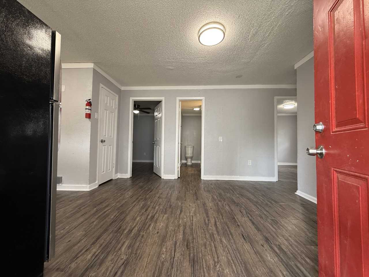 321 Blanks St #8 - Photo 6 of 10