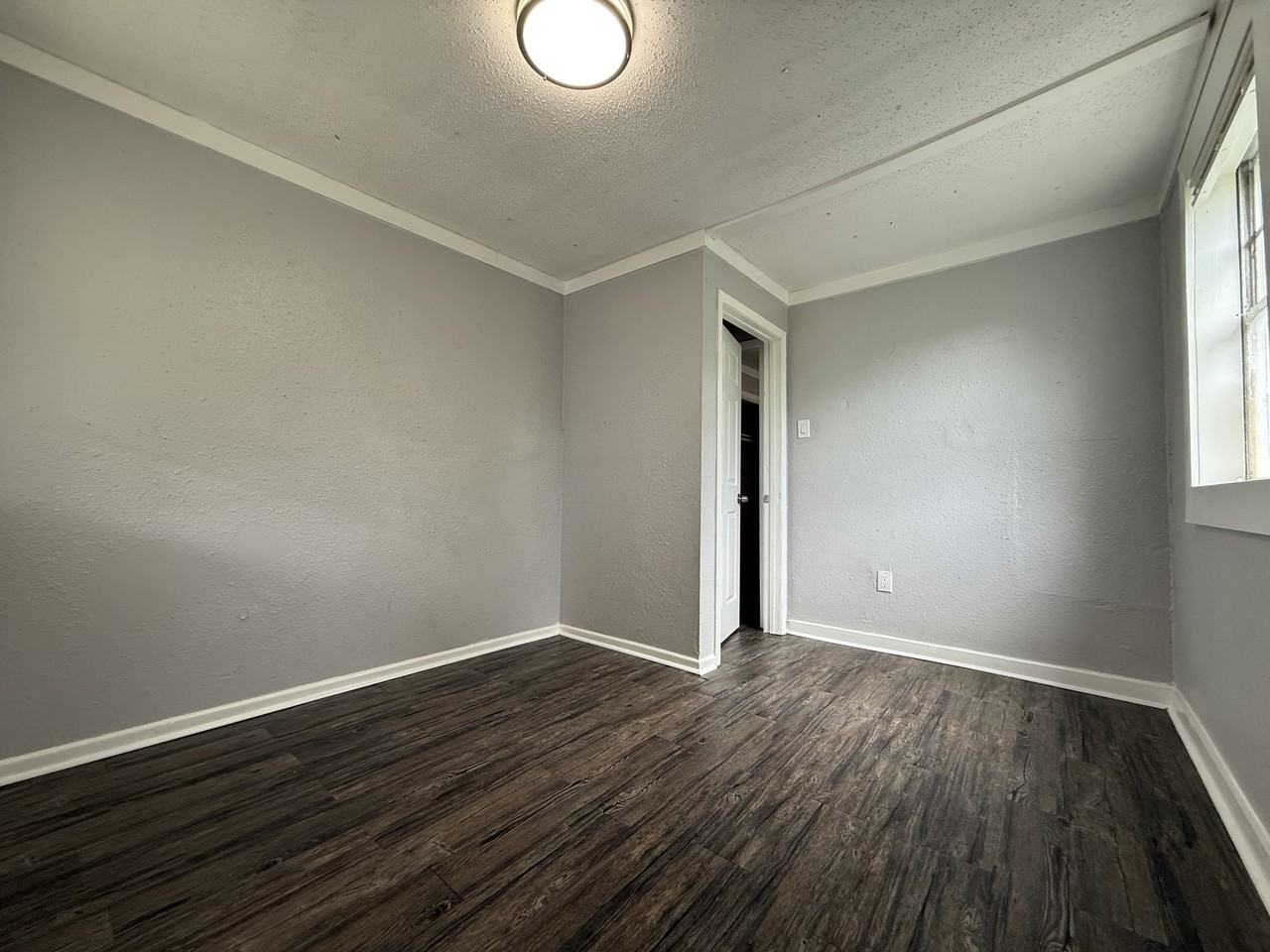 321 Blanks St #8 - Photo 7 of 10