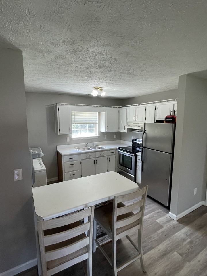 355 Hurst Ln #NA - Photo 3 of 10