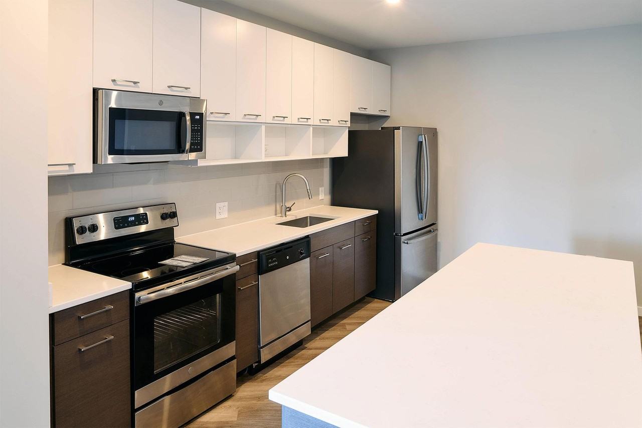 Madison Place Apartments - Photo 3 of 49