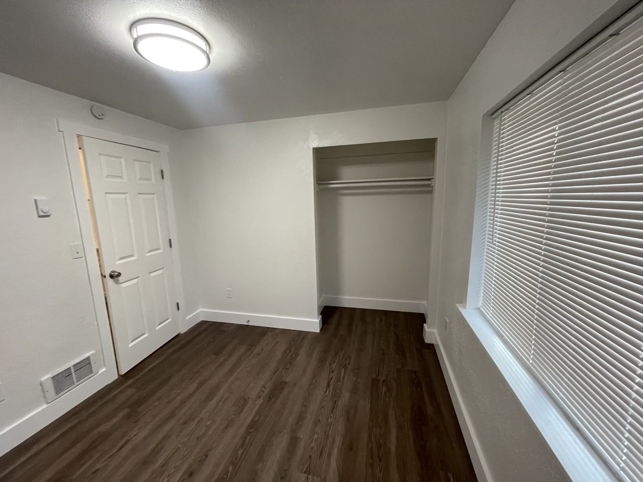 114 N Mill St #4 - Photo 2 of 11