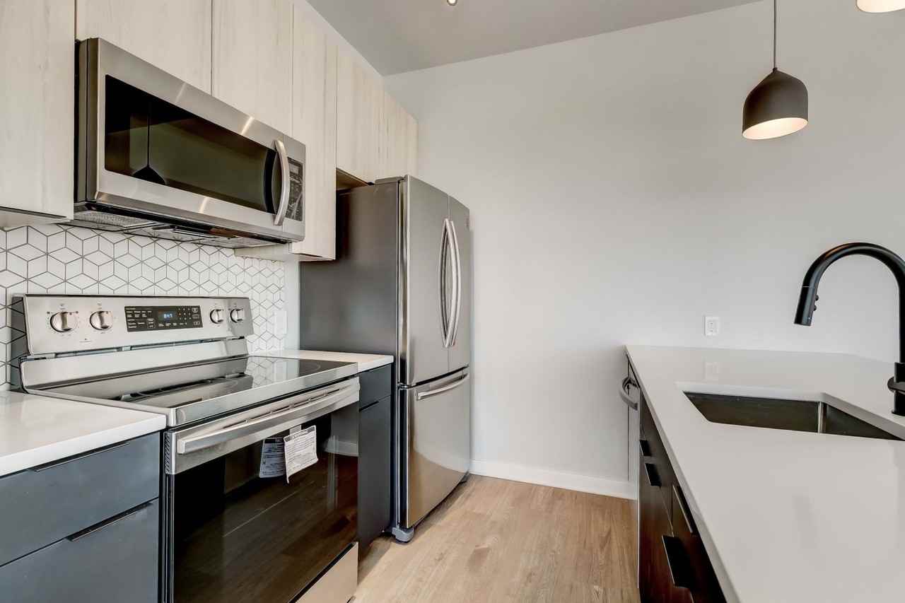 For Rent: Modern Urban Living at 115 W Hamburg – Your Ideal City Retreat Awaits! - Photo 2 of 50