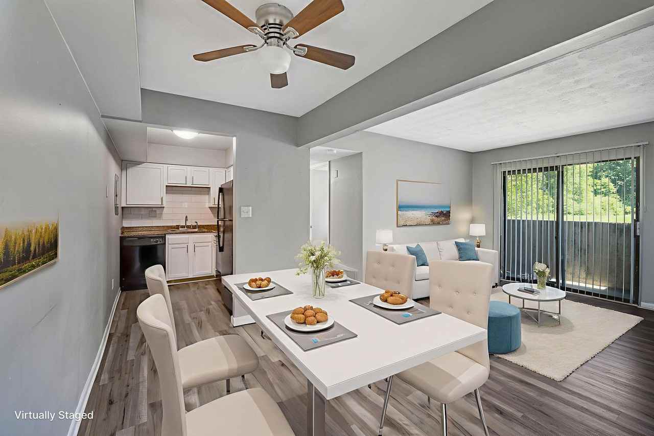 Oakmont Flats Apartments - Photo 4 of 43