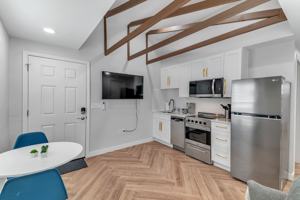 featured image of 601 Lyndhurst St