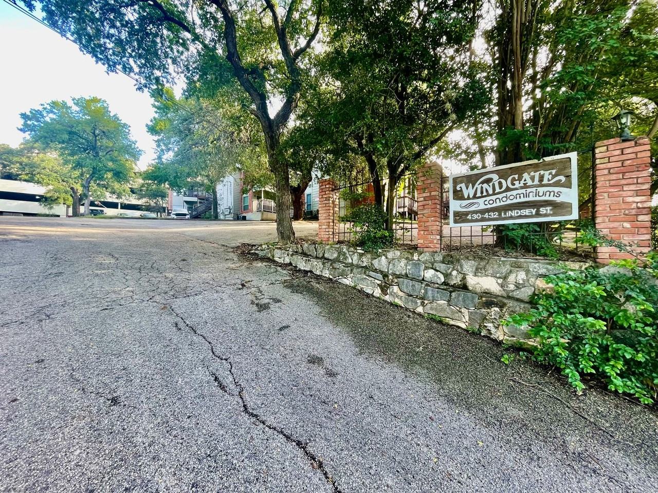 430 Lindsey St ##4b - Photo 3 of 20