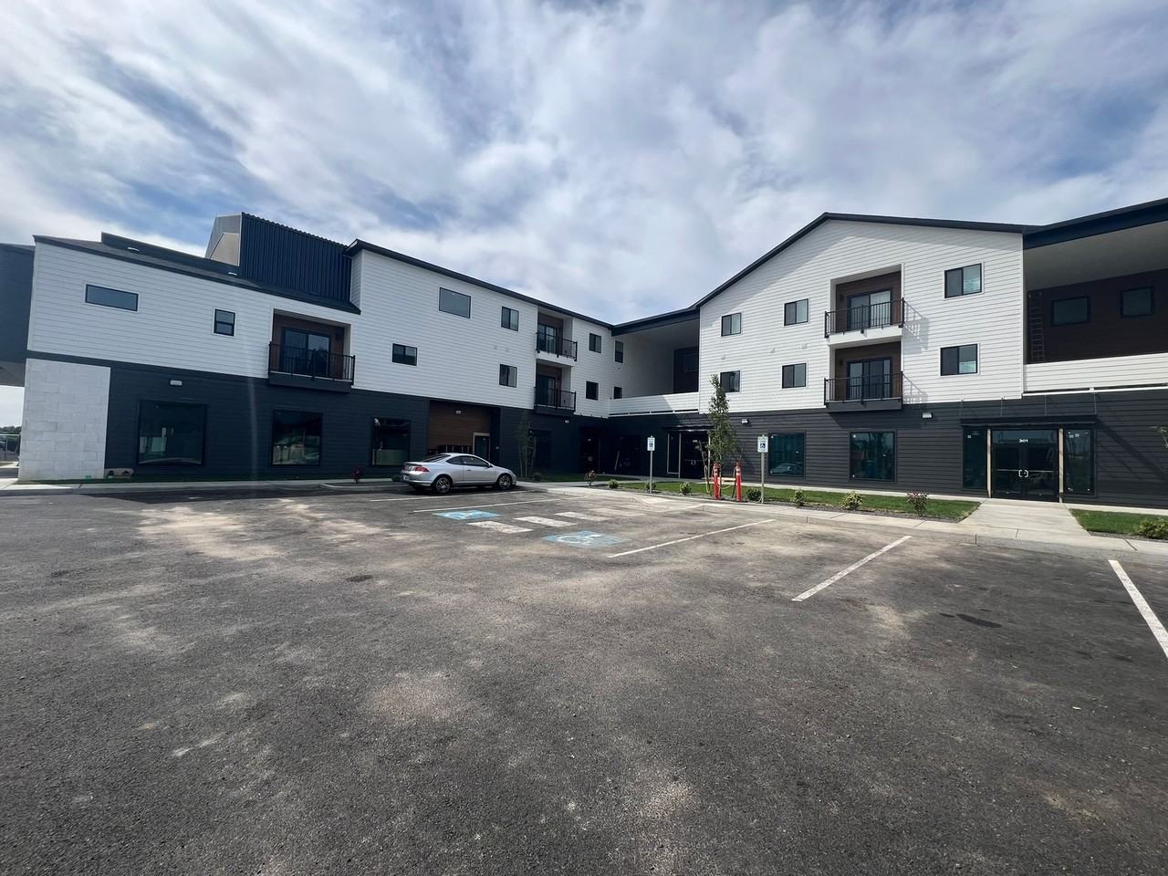 The Lucille - Photo 6 of 21