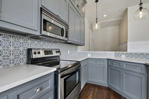 featured image of 202 N Lbj Dr