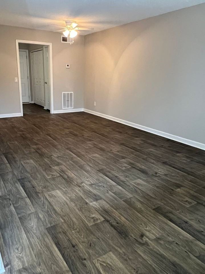 The Meadows Apartments - Photo 4 of 15