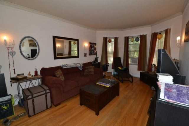 3709 N Hoyne Ave #2 - Photo 5 of 14