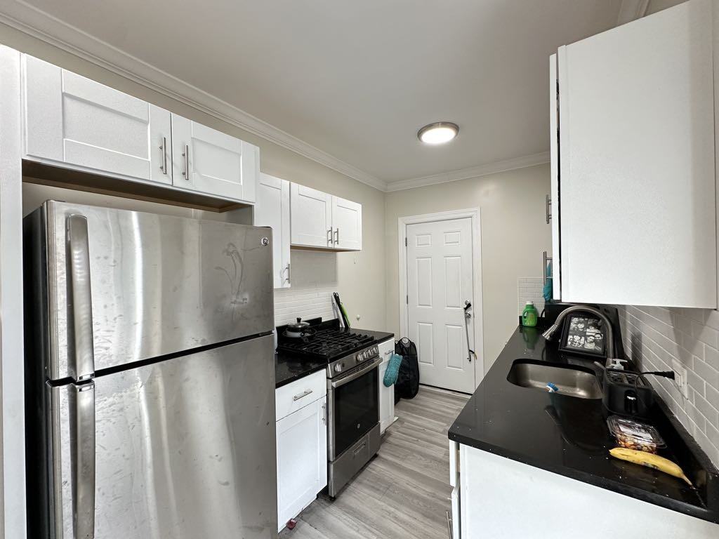 GREENVIEW + GRACE #2W - Photo 2 of 21