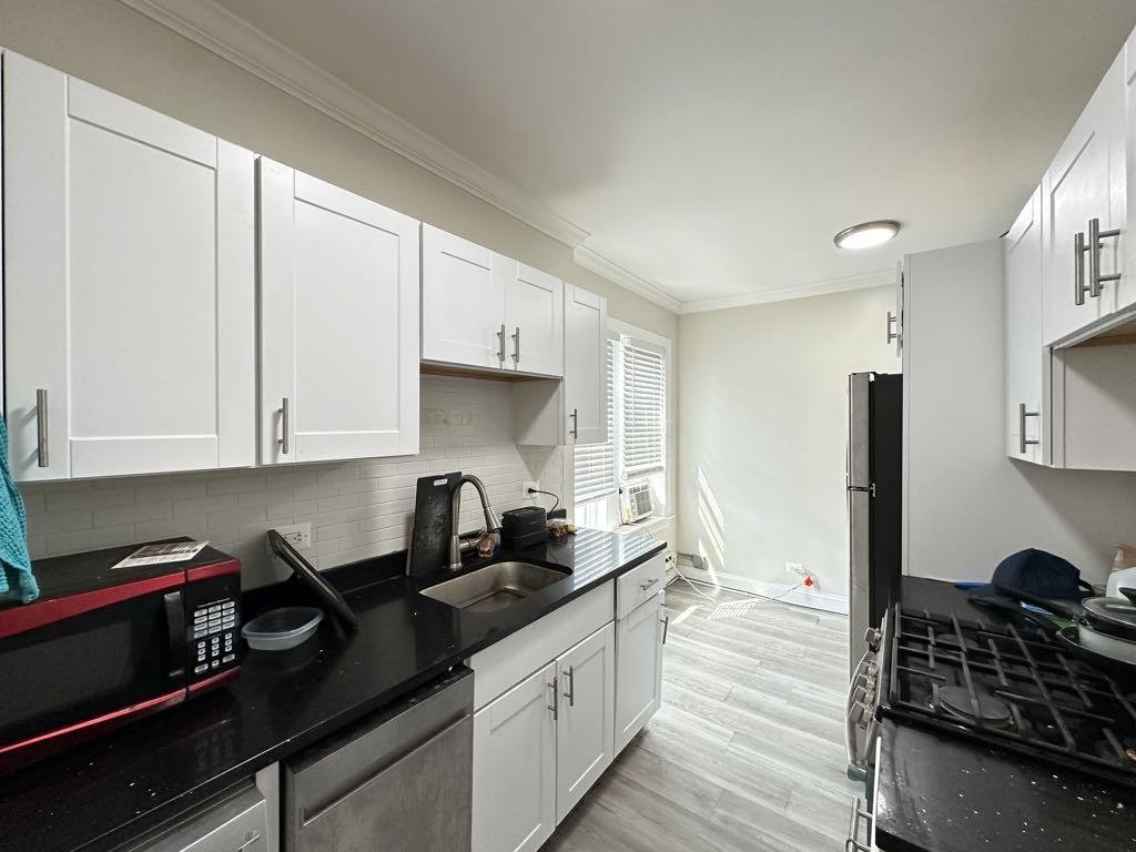 GREENVIEW + GRACE #2W - Photo 6 of 21