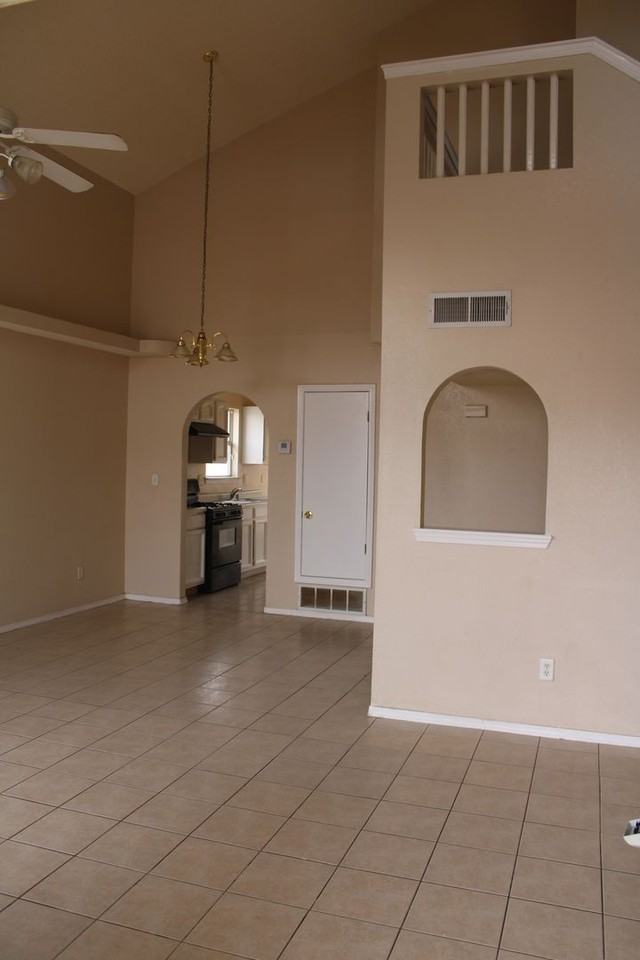 2260 Tierra De Paz Way - Photo 3 of 21