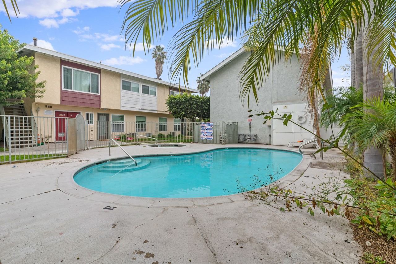 8101 Larson Avenue - Photo 4 of 5