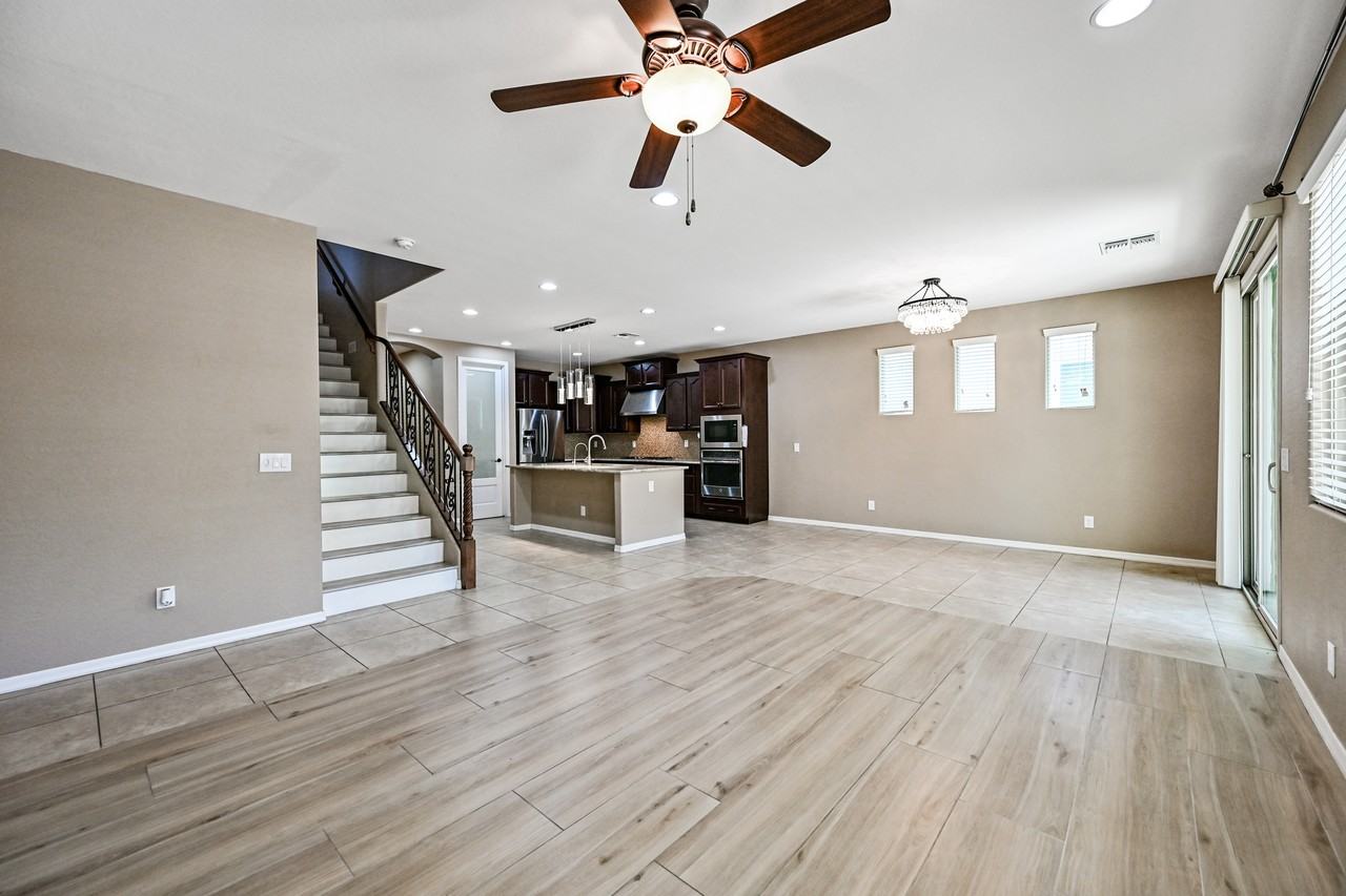 133 East Prescott Drive - Photo 6 of 31