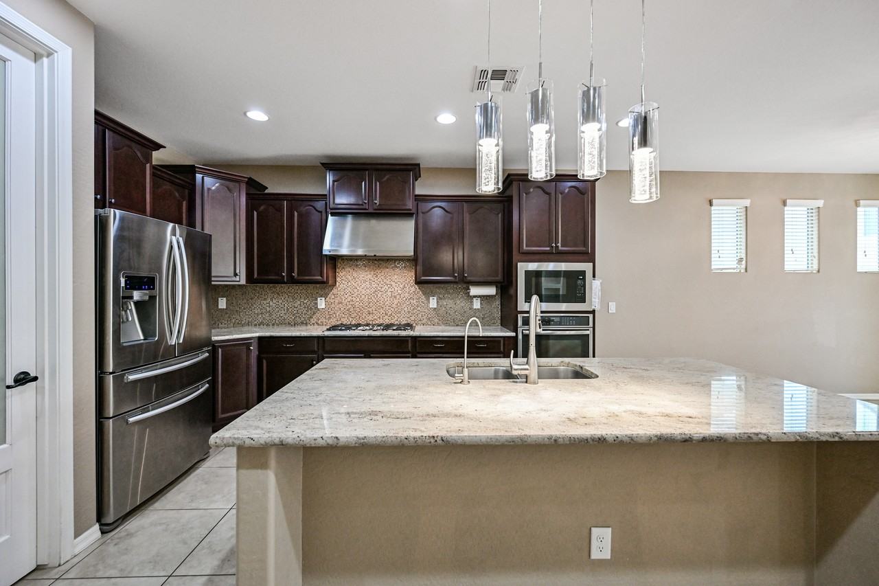 133 East Prescott Drive - Photo 7 of 31