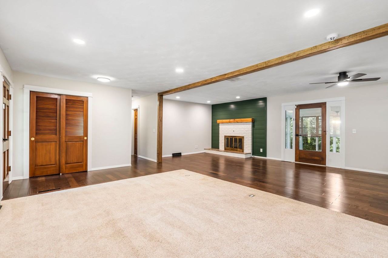 4267 S Ridgecrest Dr - Photo 5 of 21