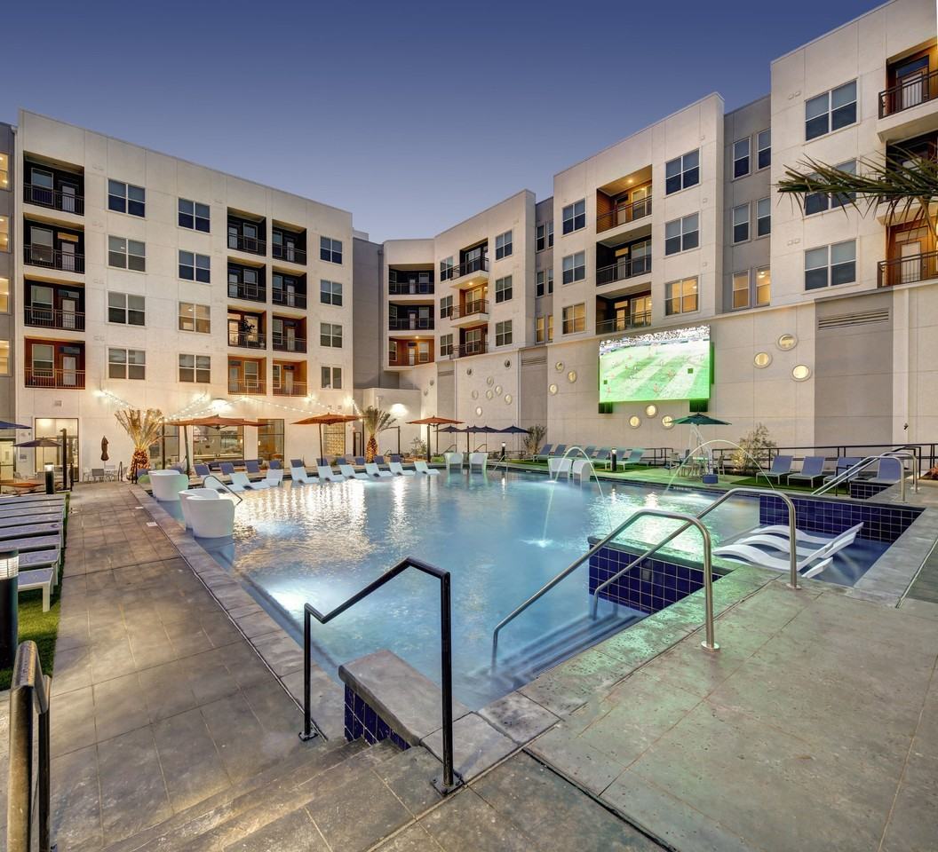 The Lyndon - Photo 5 of 21