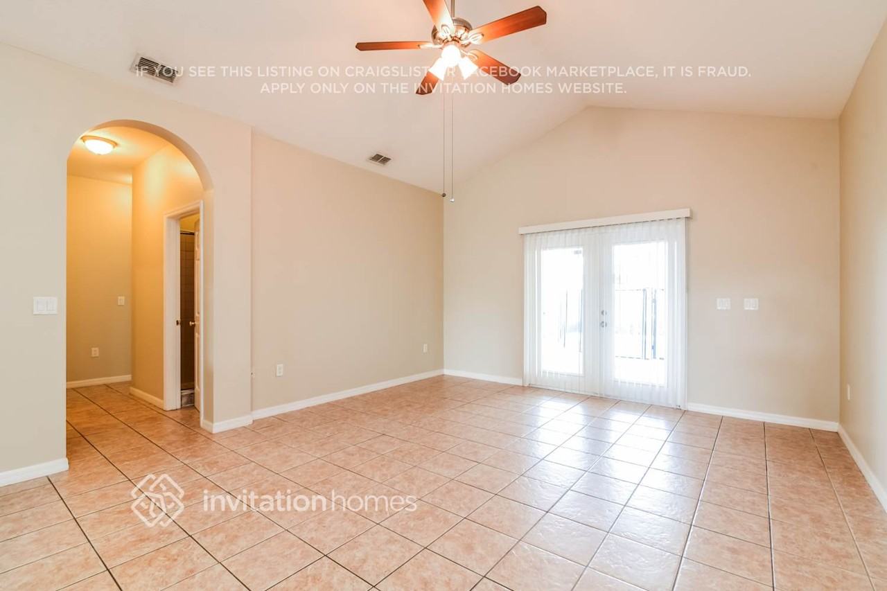 878 Terranova Rd - Photo 4 of 17