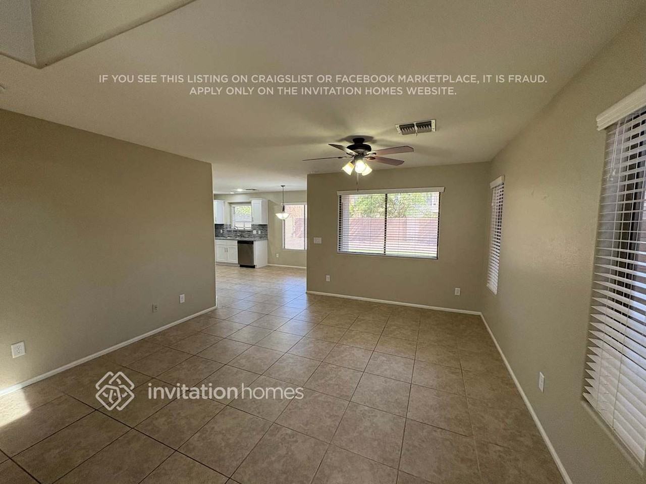 12541 W Reade Ave - Photo 3 of 17