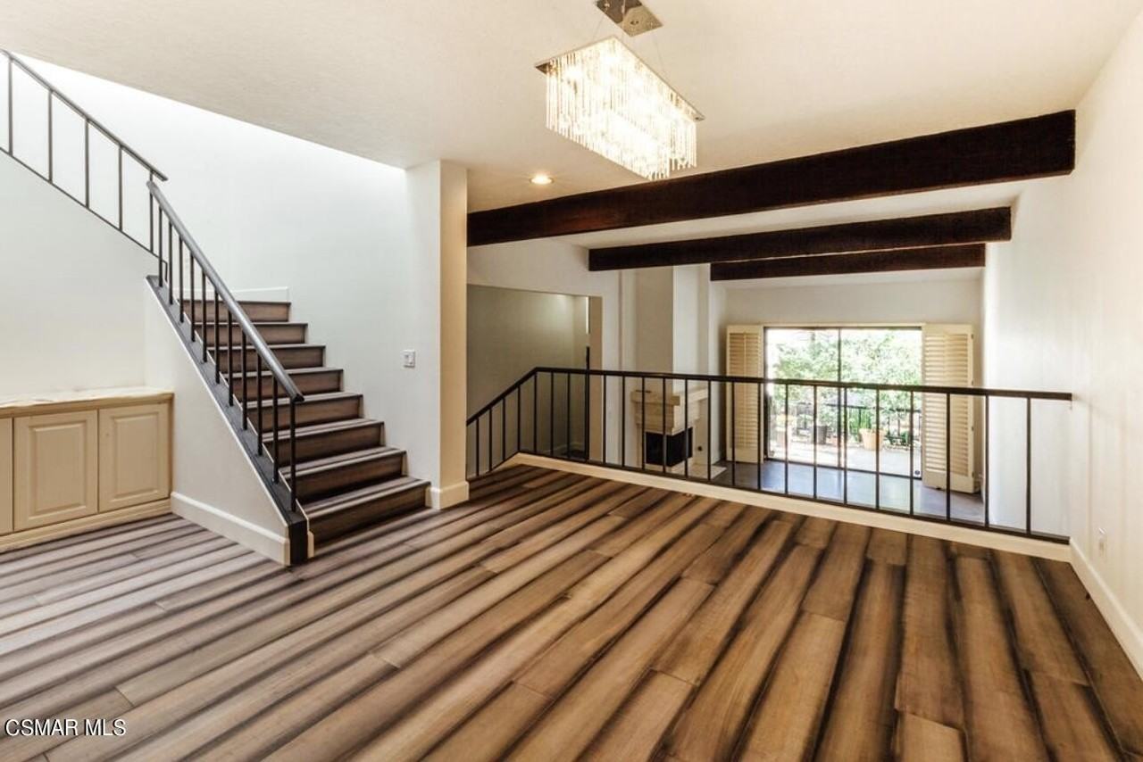 17248 Palisades Circle - Photo 5 of 24