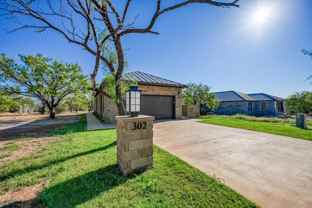 302 Parallel Cir - Photo 1 of 1