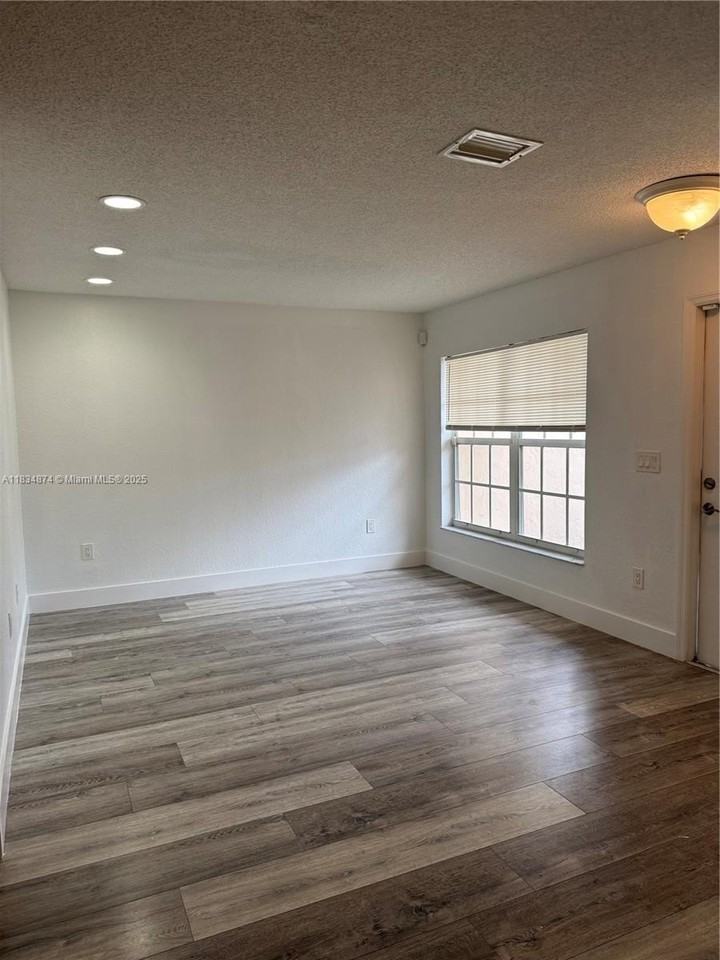 8992 Northwest 53rd Street #8922 - Photo 3 of 25