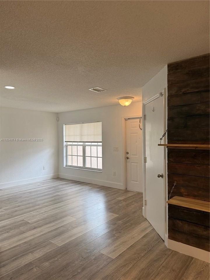 8992 Northwest 53rd Street #8922 - Photo 4 of 25