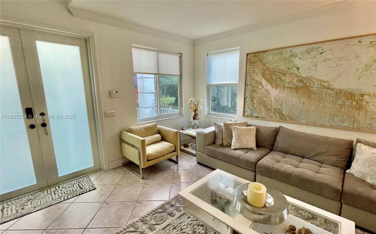 4093 Staghorn Lane - Photo 7 of 50