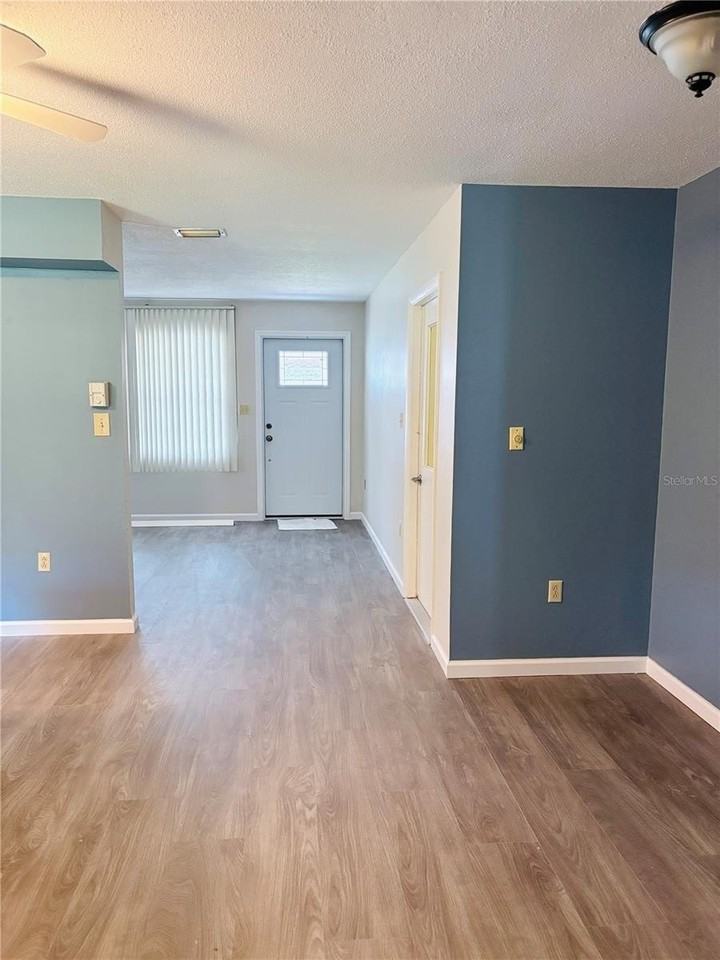 33 Spring Loop - Photo 6 of 28