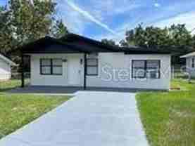 10400 Se 148th Pl - Photo 1 of 1