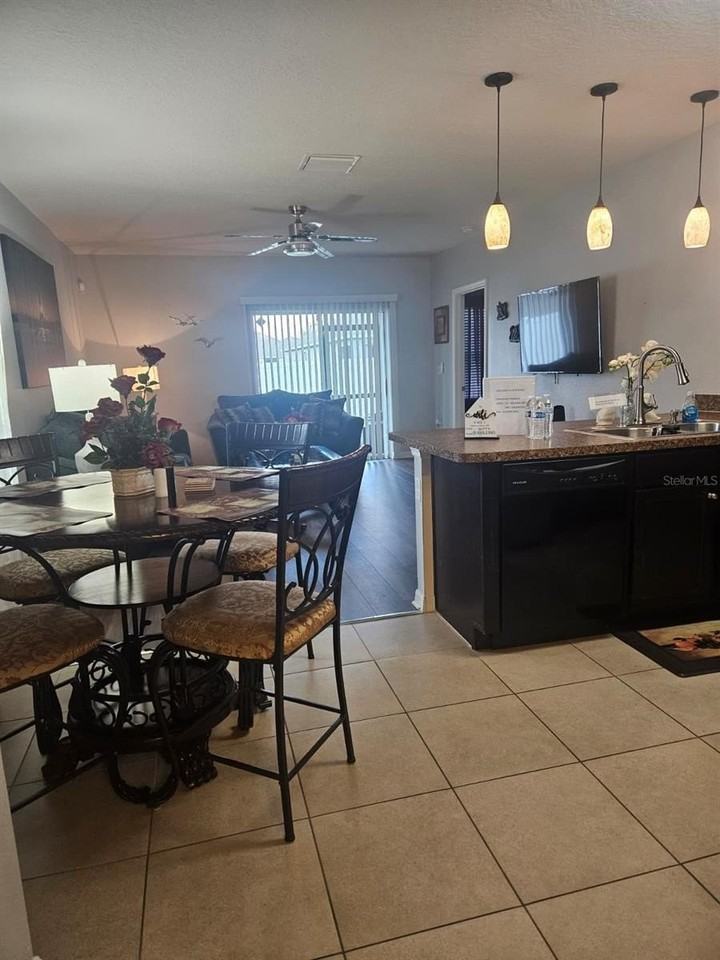 10116 Mangrove Well Rd - Photo 4 of 11