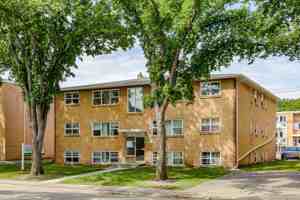 featured image of 3848 Retallack St