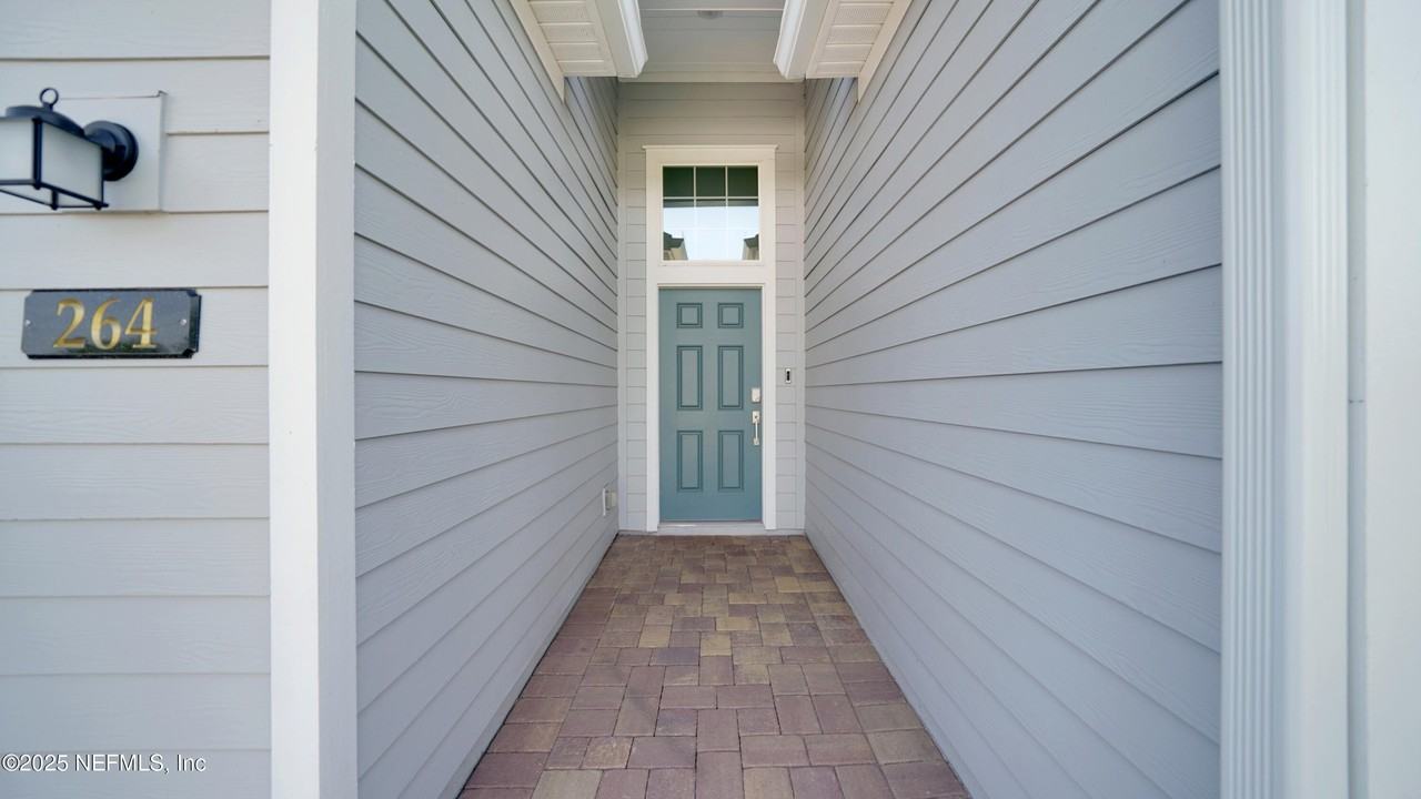 264 Lake Sinclair St - Photo 2 of 42