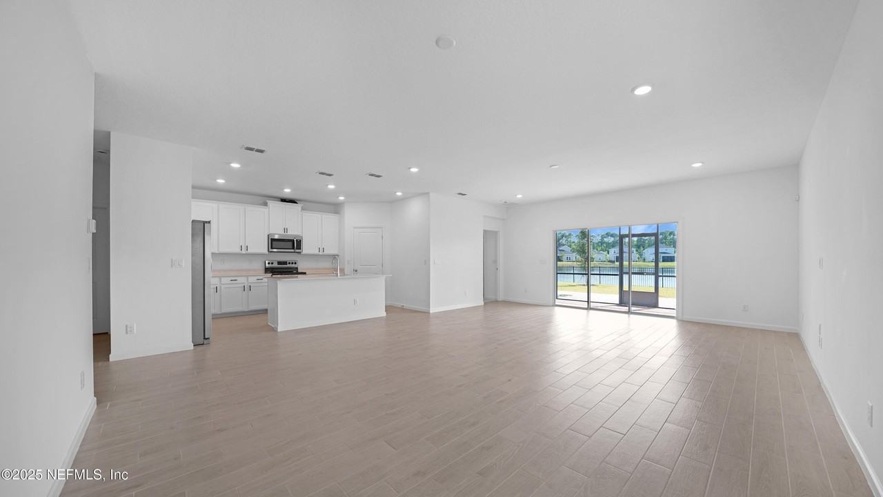 264 Lake Sinclair St - Photo 6 of 42