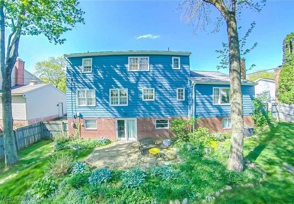 2366 Woodpark Rd - Photo 2 of 3