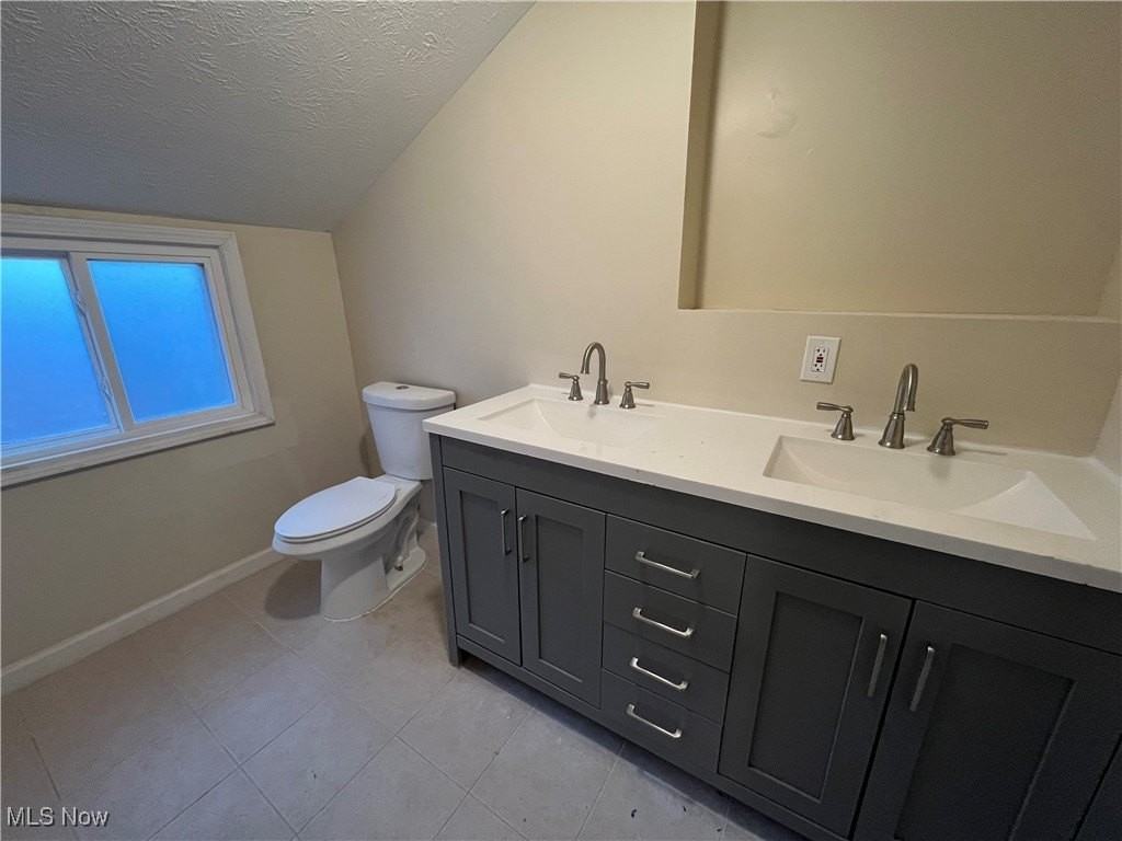 3633 Tullamore Rd - Photo 5 of 21