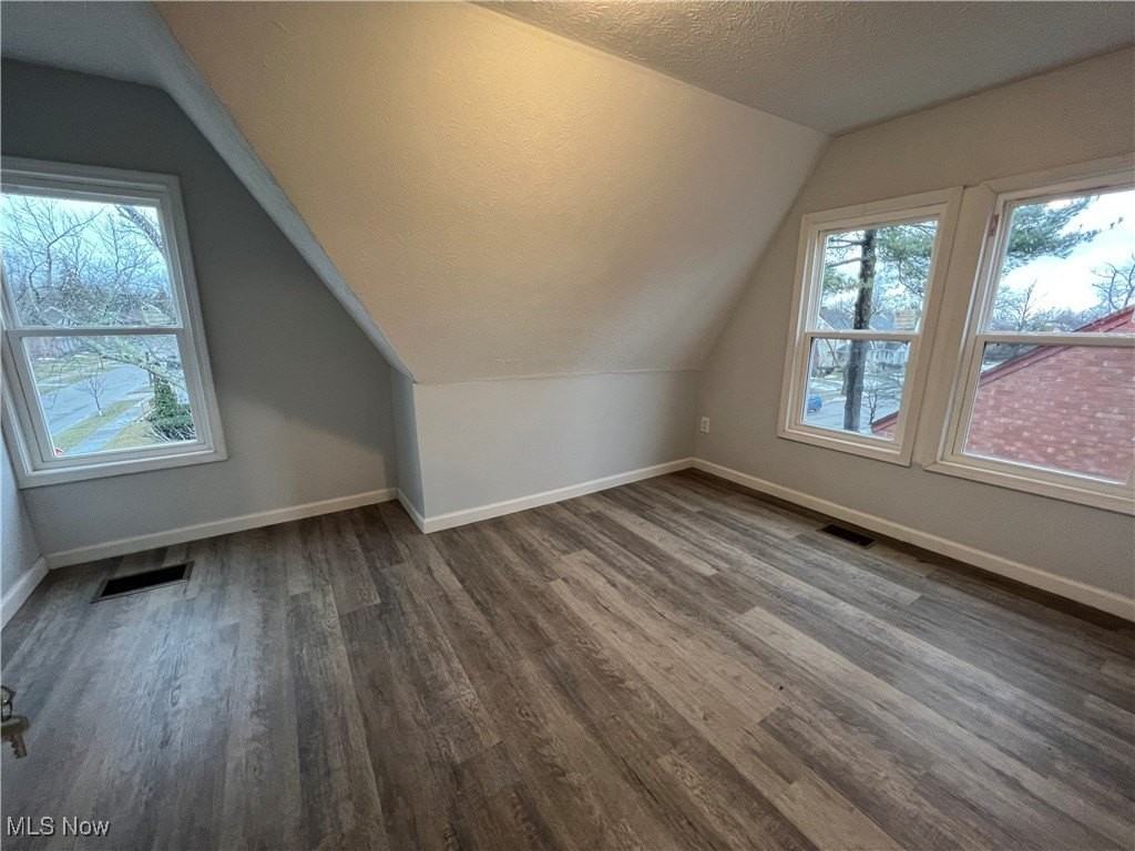 3633 Tullamore Rd - Photo 7 of 21