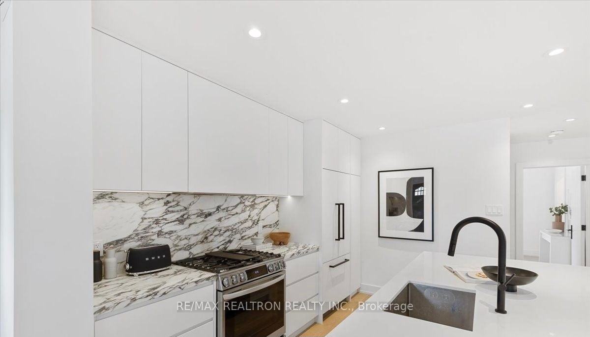 495 Saint Germain Avenue - Photo 3 of 24