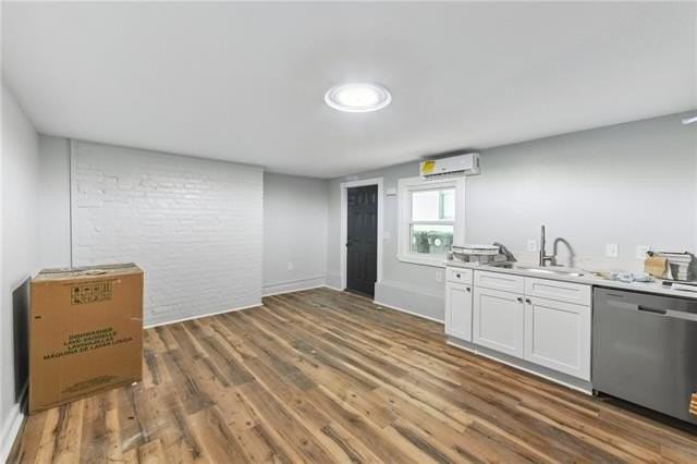 5530 Willow Street #1A - Photo 2 of 5