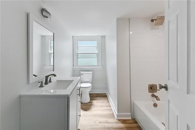 5530 Willow Street #1A - Photo 3 of 5